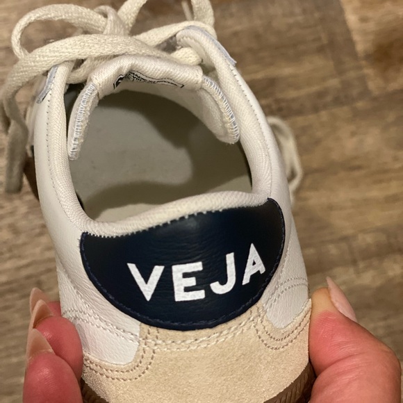 Veja White and Brown Sneakers Retro Design - Picture 11 of 15